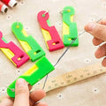 Bunter automatischer Nadeleinfädler