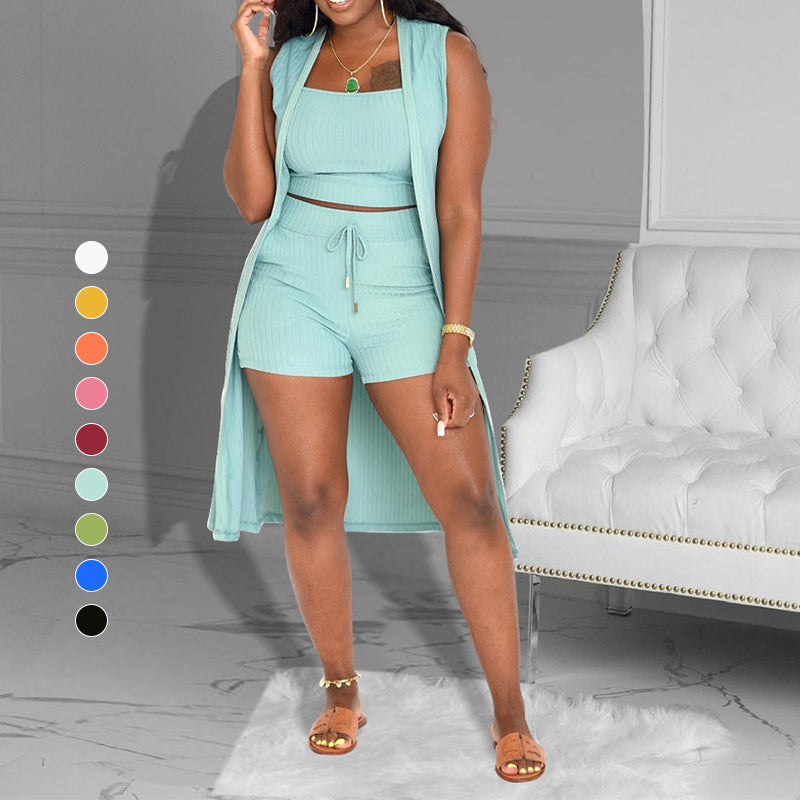 3-teiliges Set aus geripptem Crop-Tanktop und kurze Hose mit Weste-Strickjacke