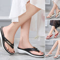 Strand-Flip-Flops mit Metallschnalle