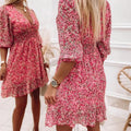 Langärmliges Blumenkleid