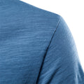 Schlichtes T-Shirt aus Slub-Baumwolle mit V-Ausschnitt
