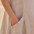 Ärmelloses Damenkleid aus Baumwolle und Leinen