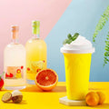 Gefrorener Smoothie-Becher