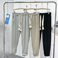 Lockere Hose aus Eisseide