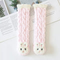 Flauschige, flauschige Slipper-Socken für Babys im Winter
