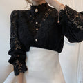 Bluse mit hohlem Blumenmuster und Stehkragen