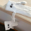 Hand-in-Hand-Socken mit magnetischen Händen