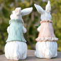 Handgefertigte Osterhasenfiguren