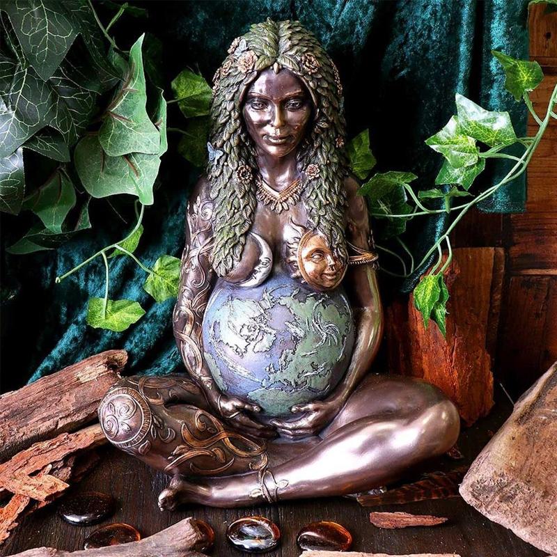 Statue der Göttin Mutter Erde