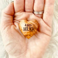 Pocket Hug Herz-Token aus Holz