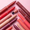 Wasserfester, matter Lippenstift