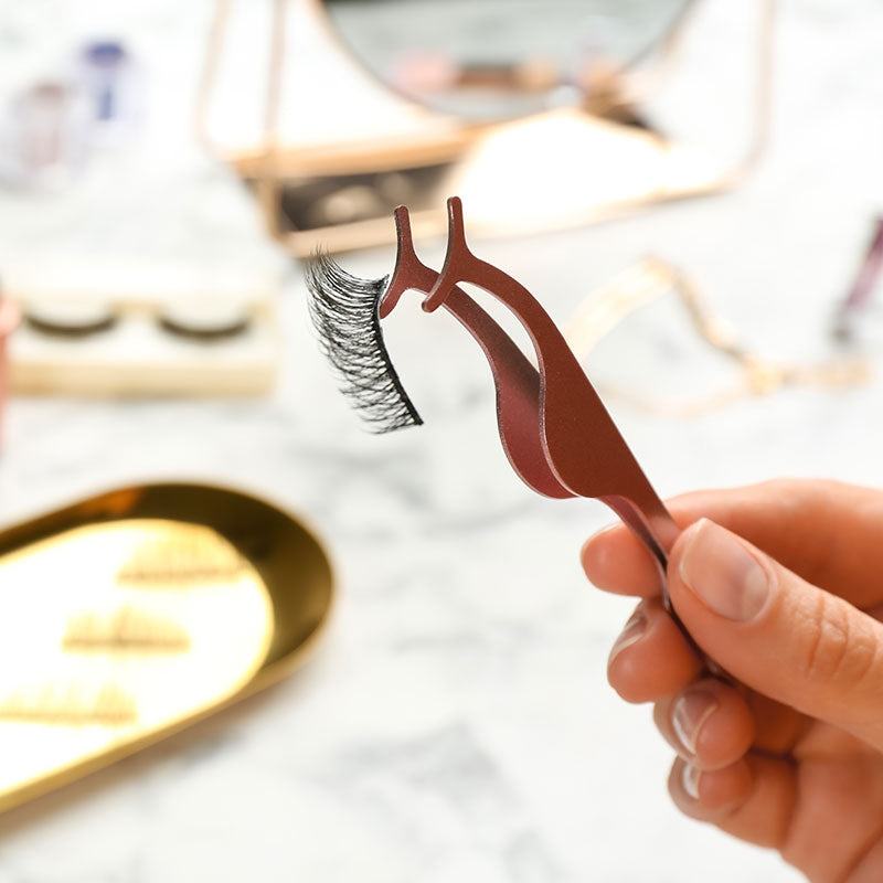Set mit magnetischen falschen Wimpern Zweitbild