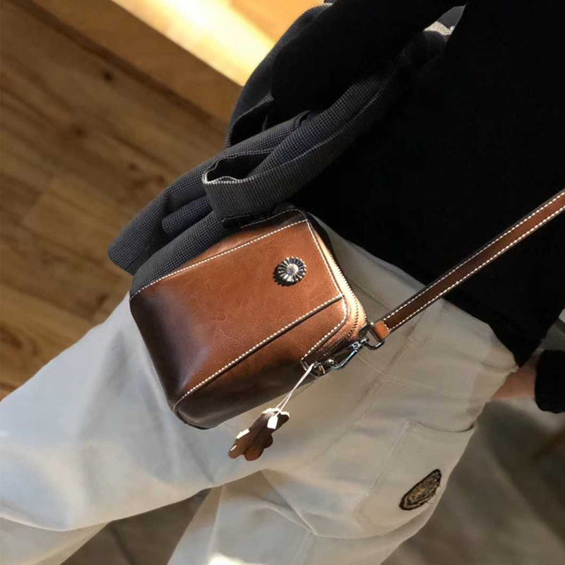 Damen-Handytasche aus weichem Leder Zweitbild