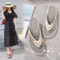 Strand-Flip-Flops mit Metallschnalle