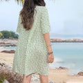 Bedrucktes mittelhohes Kleid