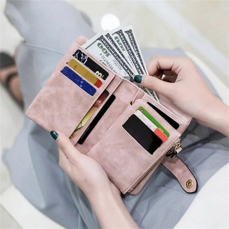 Kleine dreifach faltbare Lederbrieftasche für Damen Zweitbild
