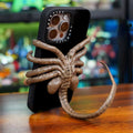 Schrecklicher Facehugger-Handyhalter