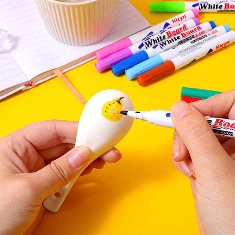 Schwebende Zeichnungen mit Zauberstift Zweitbild