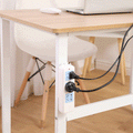 Selbstklebender, stanzfreier Steckdosenhalter