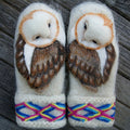 Handgestrickte nordische Fäustlinge aus Wolle mit Eulen