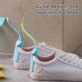 Tragen Sie einen Schuhhelfer