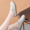 Damen-Freizeitschuhe aus weichem Leder mit elastischen Schnürsenkeln