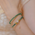 Feine Jade-Armreifen
