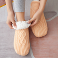 Neue Innenbereich-Socken-Hausschuhe aus Webstoff und Samt