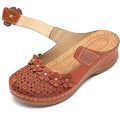 Retro-schicke Lochsandalen