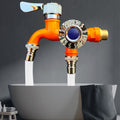 Wasserhahn mit Doppelauslauf