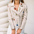 Modische Lederjacke mit Blumenmuster
