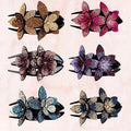 Haarspange mit doppelter Blume und Strasssteinen