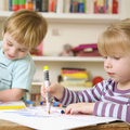 Schwebende Zeichnungen mit Zauberstift