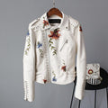 Modische Lederjacke mit Blumenmuster
