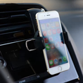 Verstellbarer Handyhalter mit Saugnapf fürs Auto