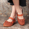 Retro-schicke Lochsandalen