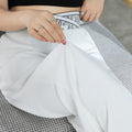 Hose mit weitem Bein und hoher Taille und Buchstaben