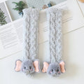 Flauschige, flauschige Slipper-Socken für Babys im Winter