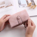 Kleine dreifach faltbare Lederbrieftasche für Damen