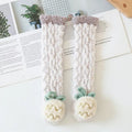 Flauschige, flauschige Slipper-Socken für Babys im Winter