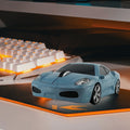 Coole kabellose Maus in Sportwagenform