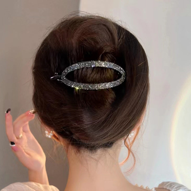 Funkelnde, geschwungene, minimalistische Haarschnalle Hauptbild