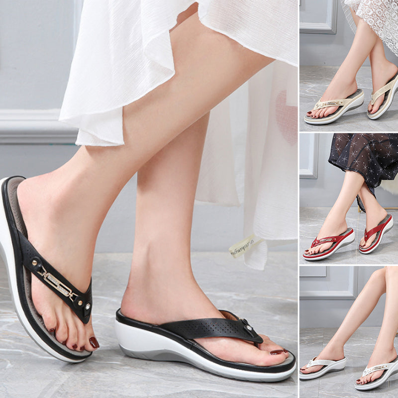Strand-Flip-Flops mit Metallschnalle Hauptbild