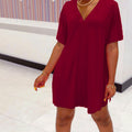 Set aus Kleid und kurze Hose mit V-Ausschnitt