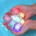 LED-Eiswürfel-Badespielzeug (12 Stück)